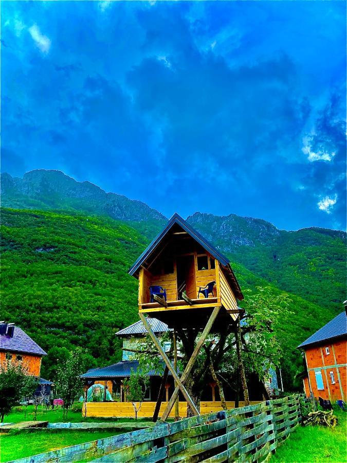 Vuthaj The Blue Eye B&B 외부 사진