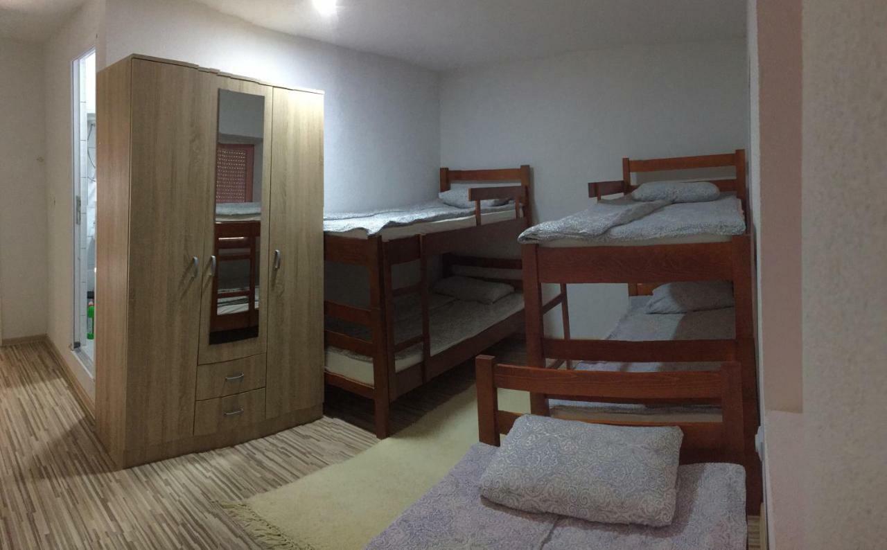 Vuthaj The Blue Eye B&B 외부 사진